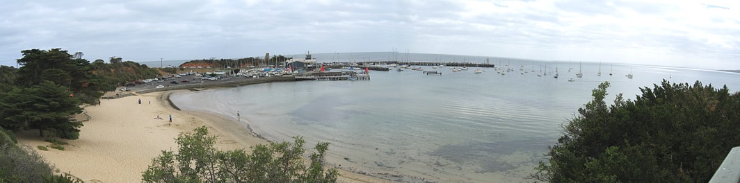 mothers_beach_panorama_1064x264.jpg